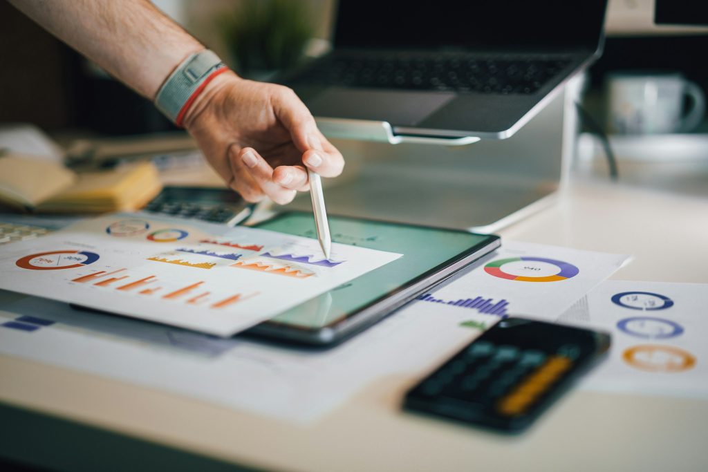 Six Must-Know Insights to Boost Laboratory Revenue Performance